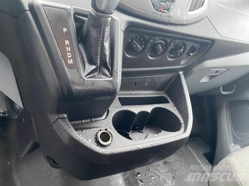 Ford Transit Utilitara