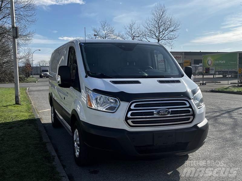 Ford Transit Utilitara