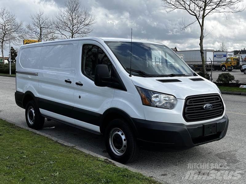 Ford Transit Utilitara