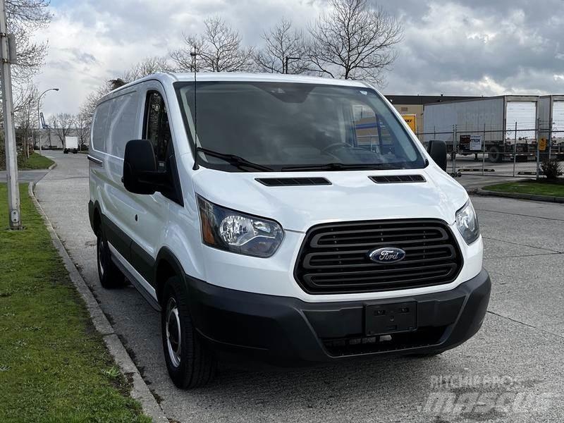 Ford Transit Utilitara