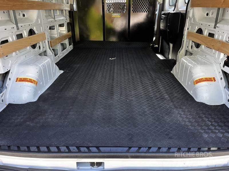 Ford Transit Utilitara