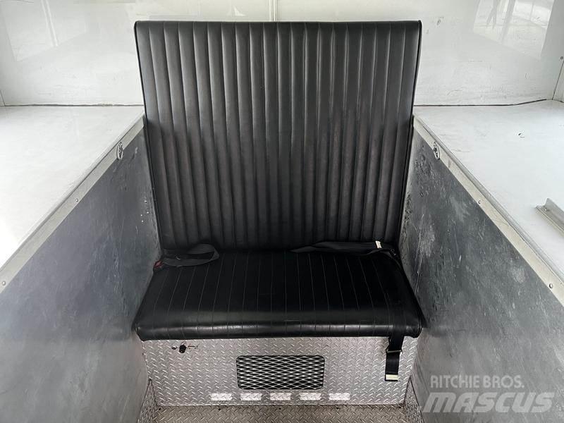 Freightliner FL80 Municipal/vehicul cu uz general