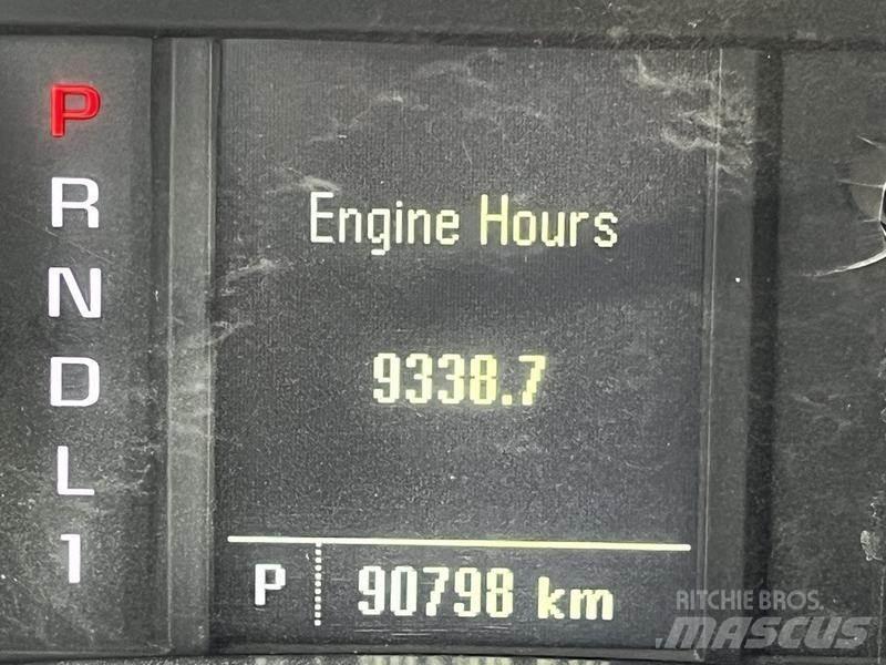 GMC Sierra 3500HD Camioane platforma/prelata
