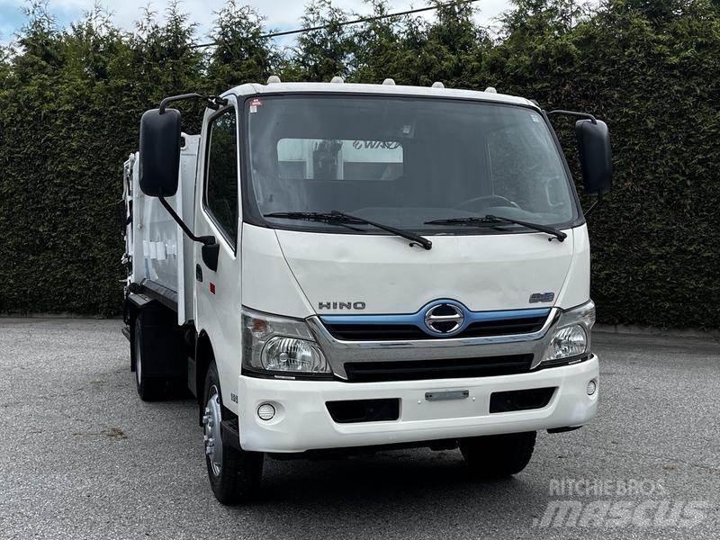 Hino 195 Camion de deseuri