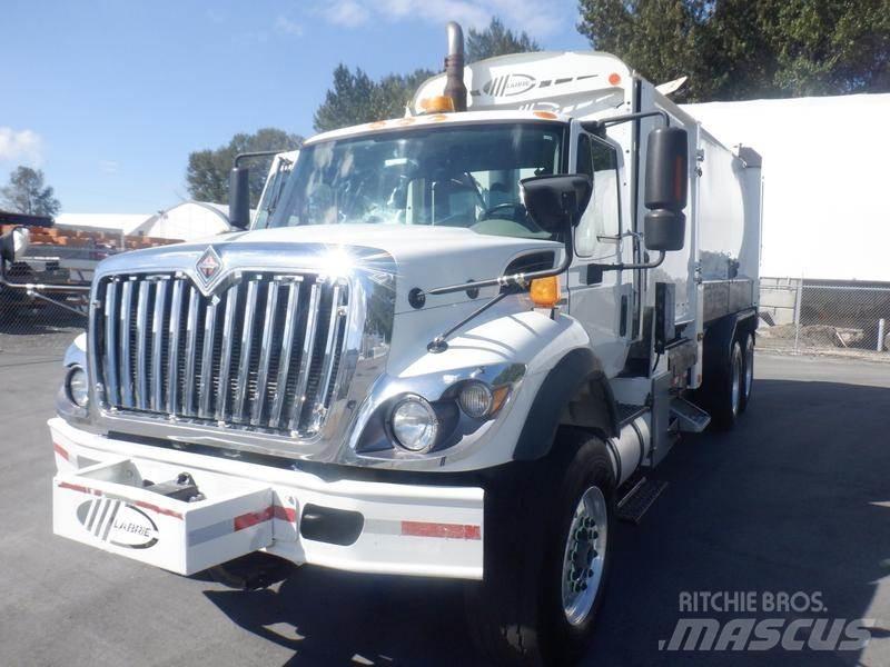 International 7400 Camion de deseuri
