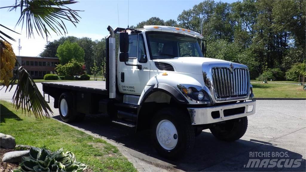 International 7400 Camioane platforma/prelata