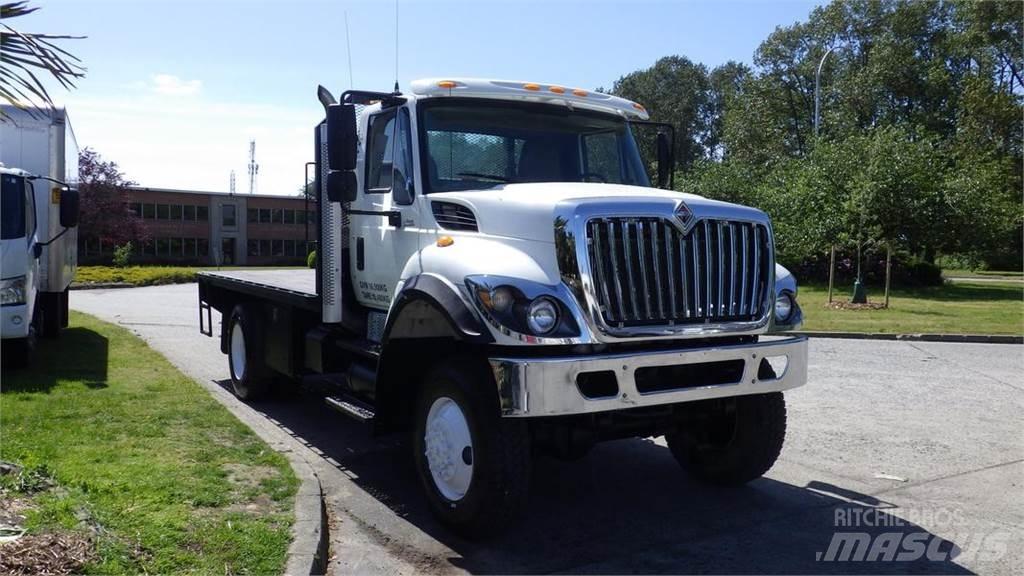 International 7400 Camioane platforma/prelata
