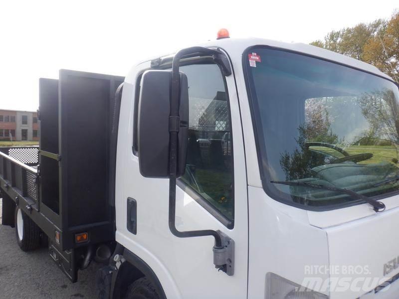 Isuzu NPR Camioane platforma/prelata