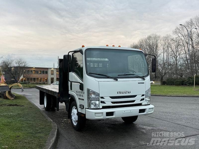 Isuzu NPR Camioane platforma/prelata