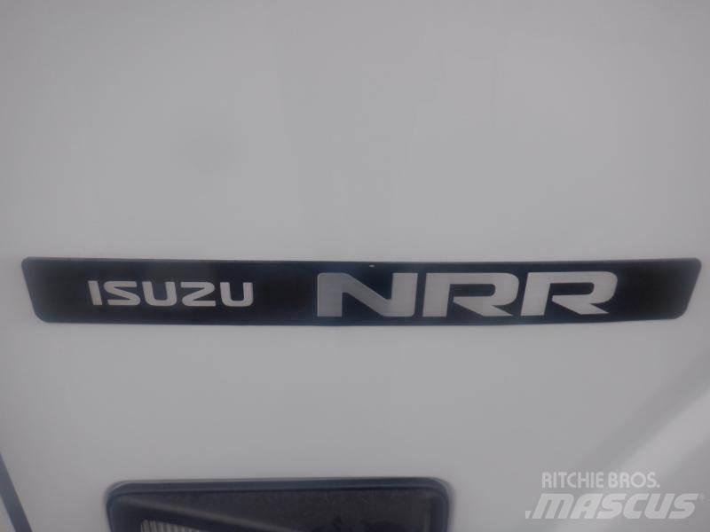 Isuzu NQR Utilitara