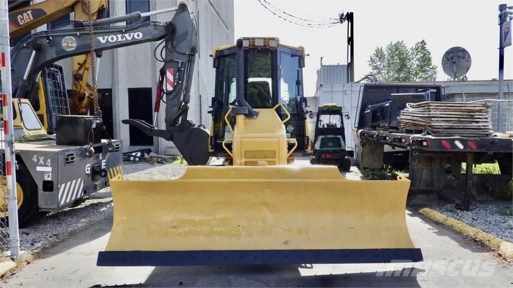 Komatsu D37PX-22 Excavatoare pe șenile
