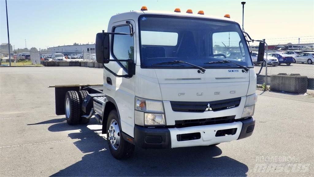 Mitsubishi Fuso FE Camion cabina sasiu