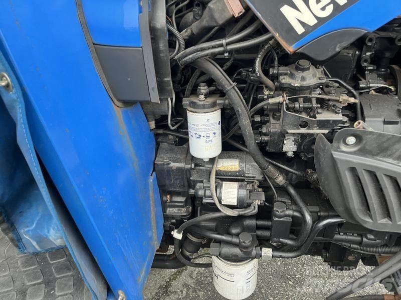 New Holland TN70A Tractoare