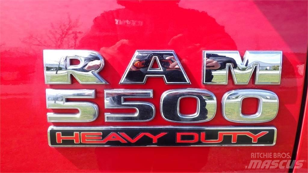 RAM 5500 Camioane platforma/prelata