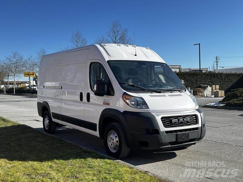 RAM Promaster Utilitara