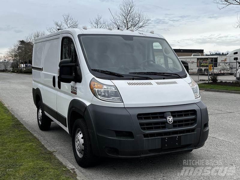 RAM Promaster Utilitara