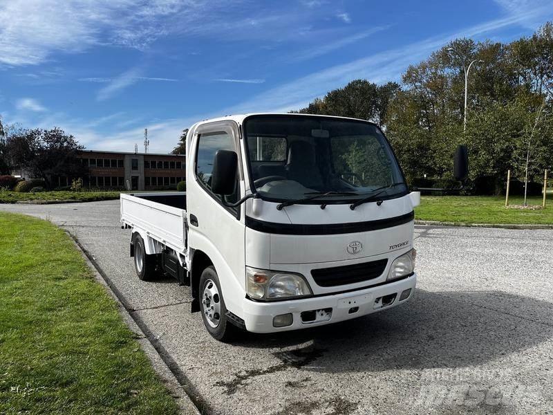 Toyota Toyoace Camioane platforma/prelata