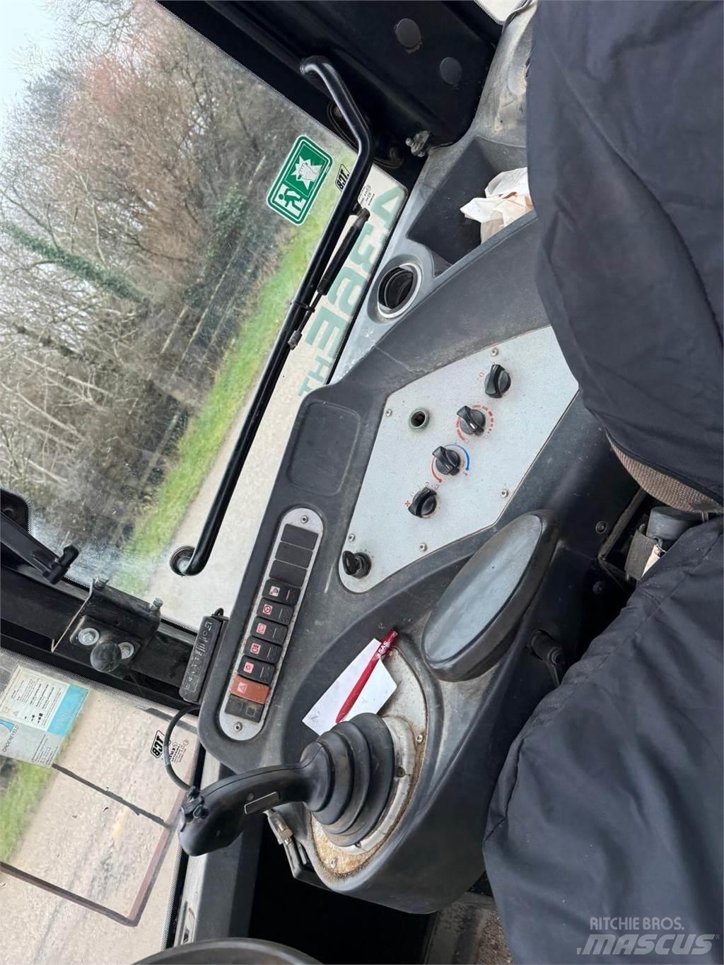 JCB 436HT Incarcator pe pneuri