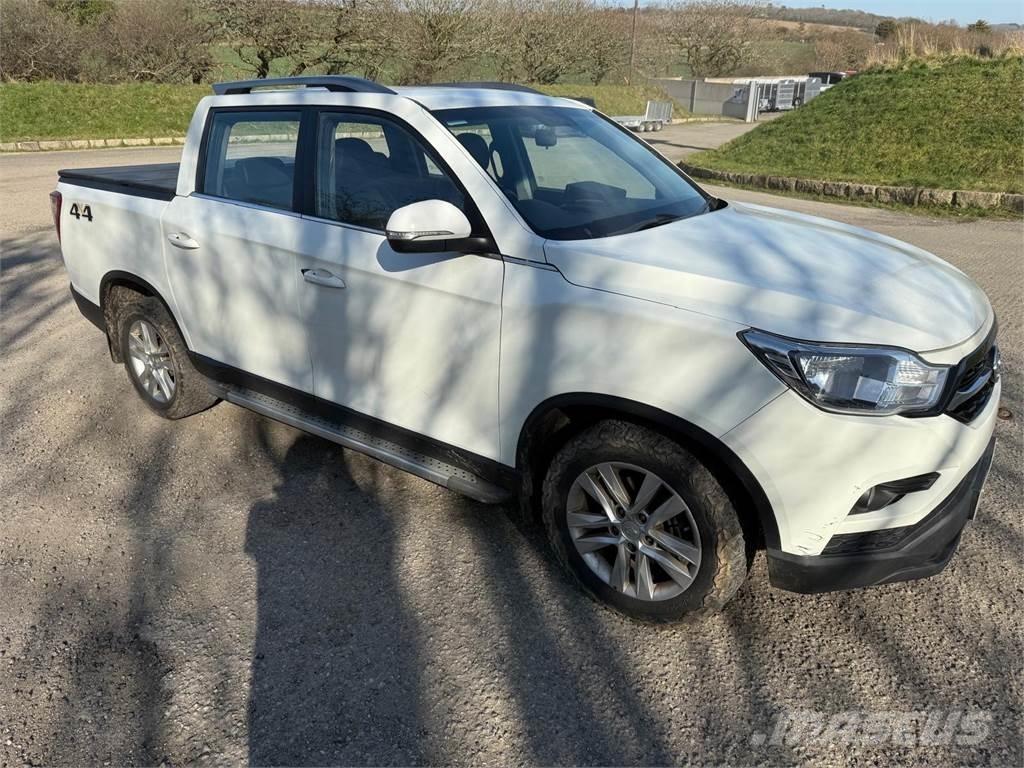  Sangyong Utilaje construcții - Altele
