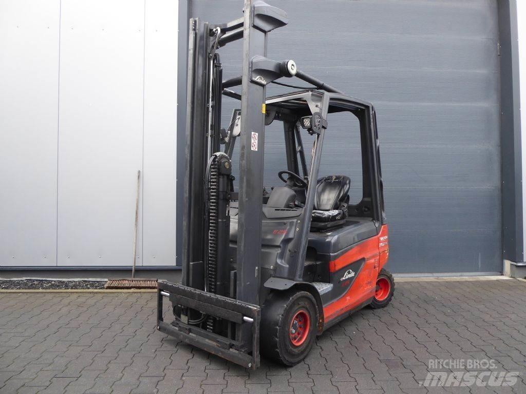Linde E25-01 Stivuitor electric