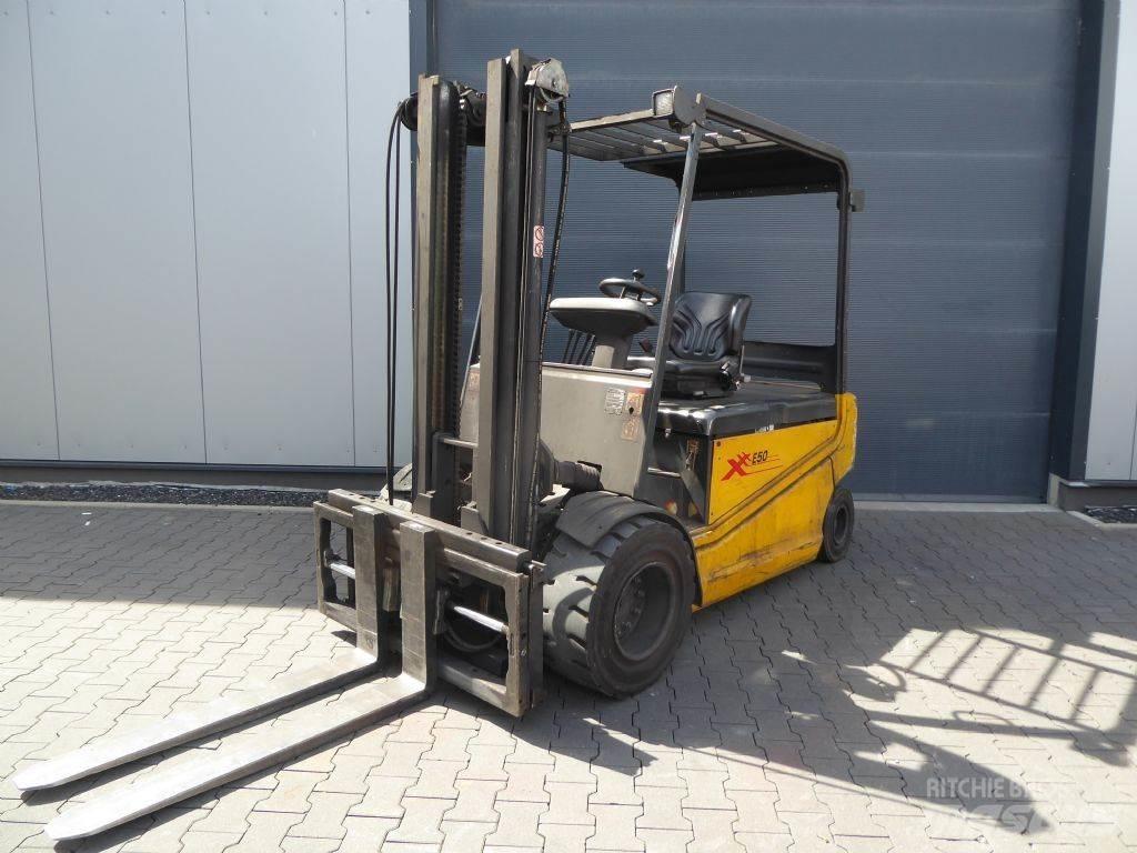 OM XE50 Stivuitor electric
