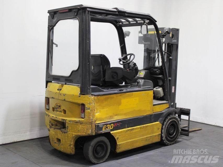OM E 30 AC Stivuitor electric