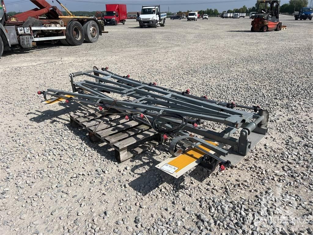  12 MT Utilaje agricole - Altele
