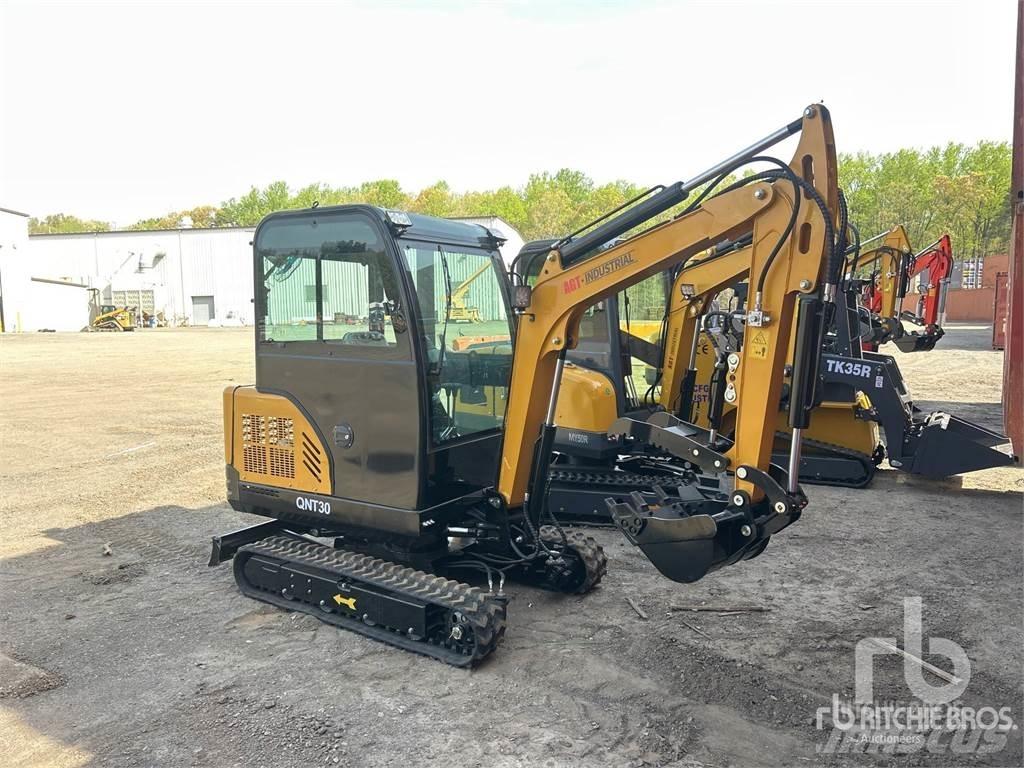 AGT QNT30 Mini excavatoare < 7t