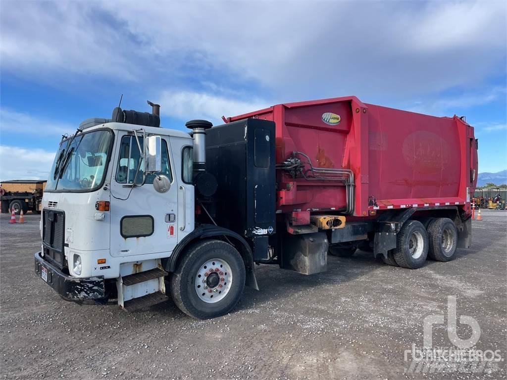 Autocar ACX64 Camion de deseuri