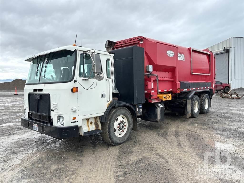 Autocar ACX64 Camion de deseuri