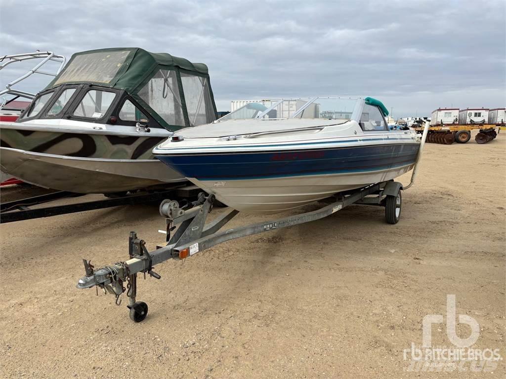  BAYLINER CAPRI Barje si pontoane