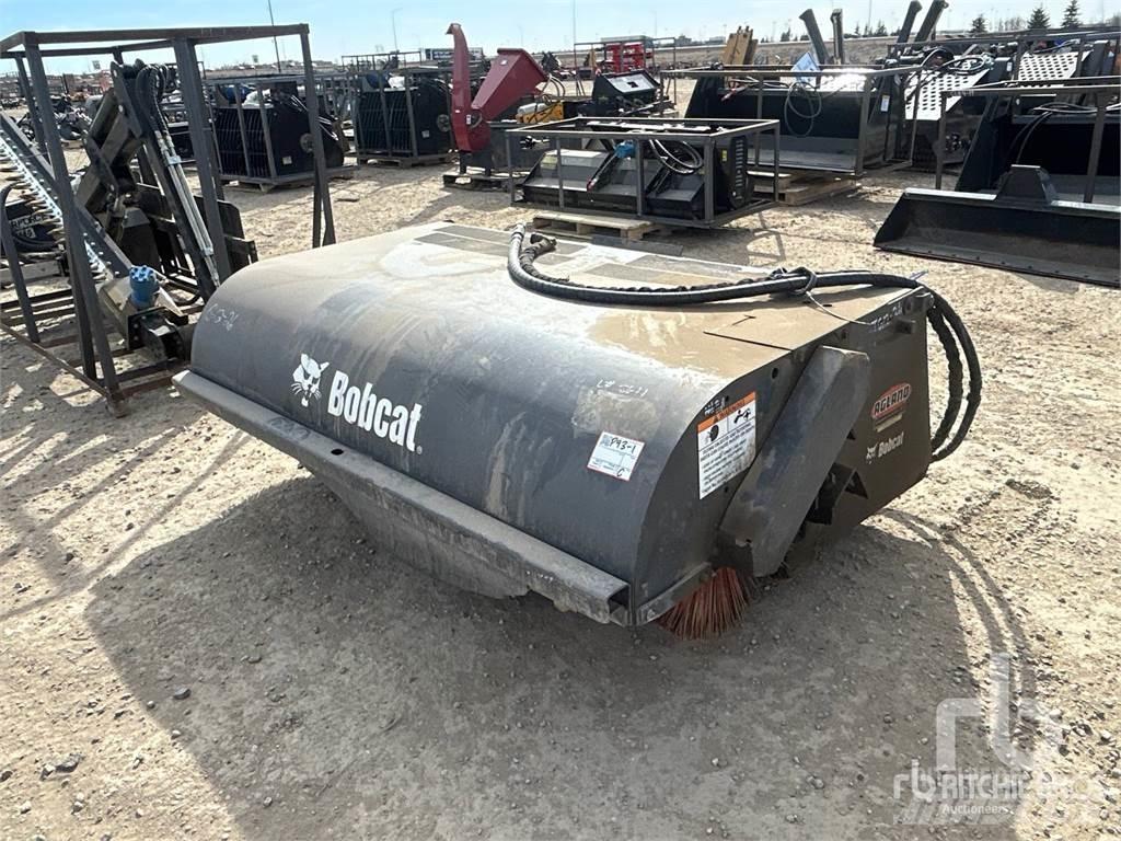 Bobcat 72 Perii