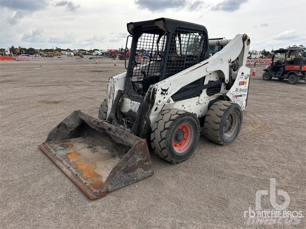 Bobcat S750 Mini incarcator