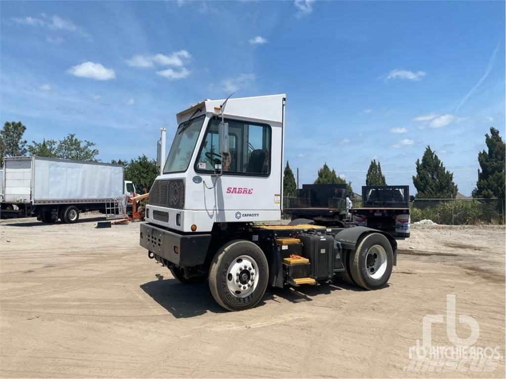 Capacity TJ6500 Autotractoare