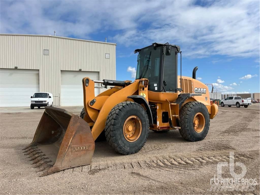 CASE 721F Incarcator pe pneuri