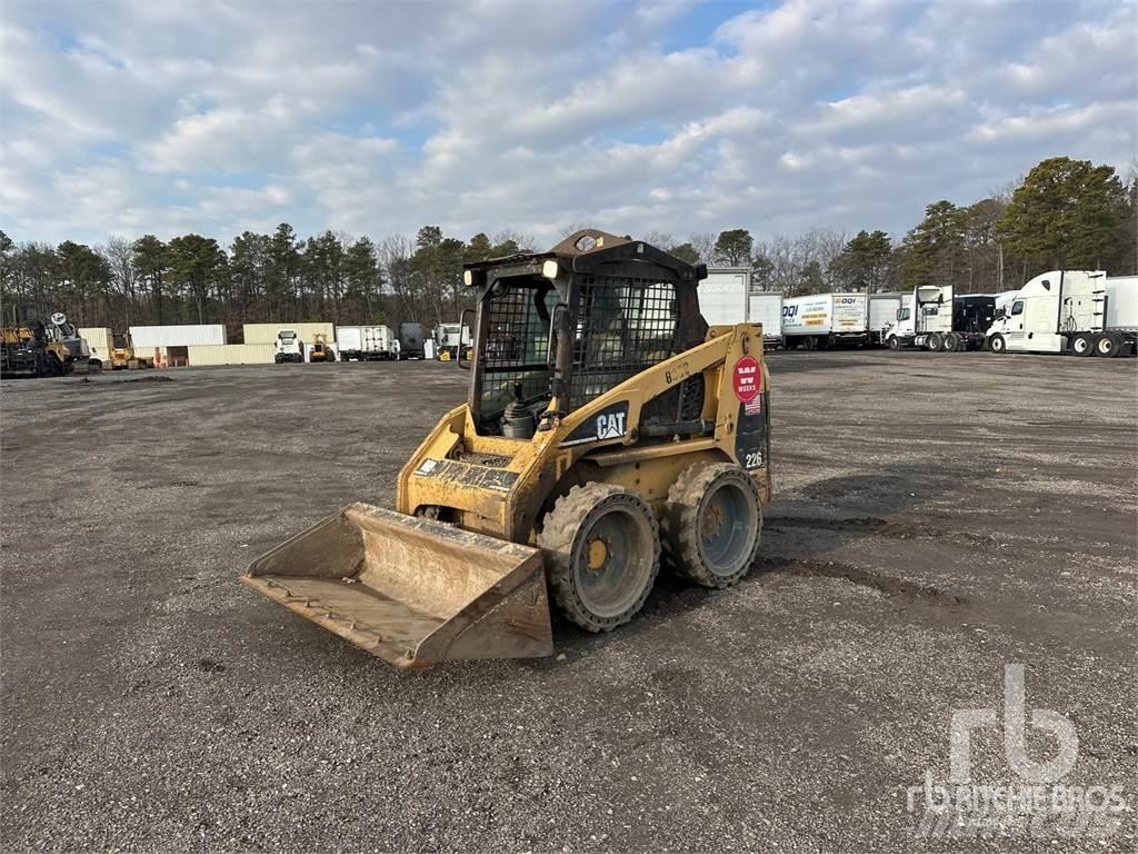 CAT 226 Mini incarcator
