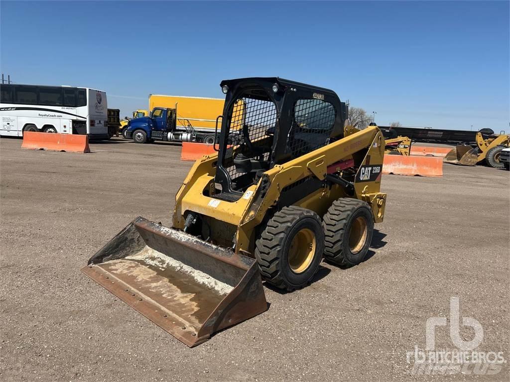 CAT 236D Mini incarcator