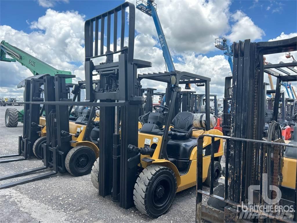 CAT 2P7000 Stivuitor diesel