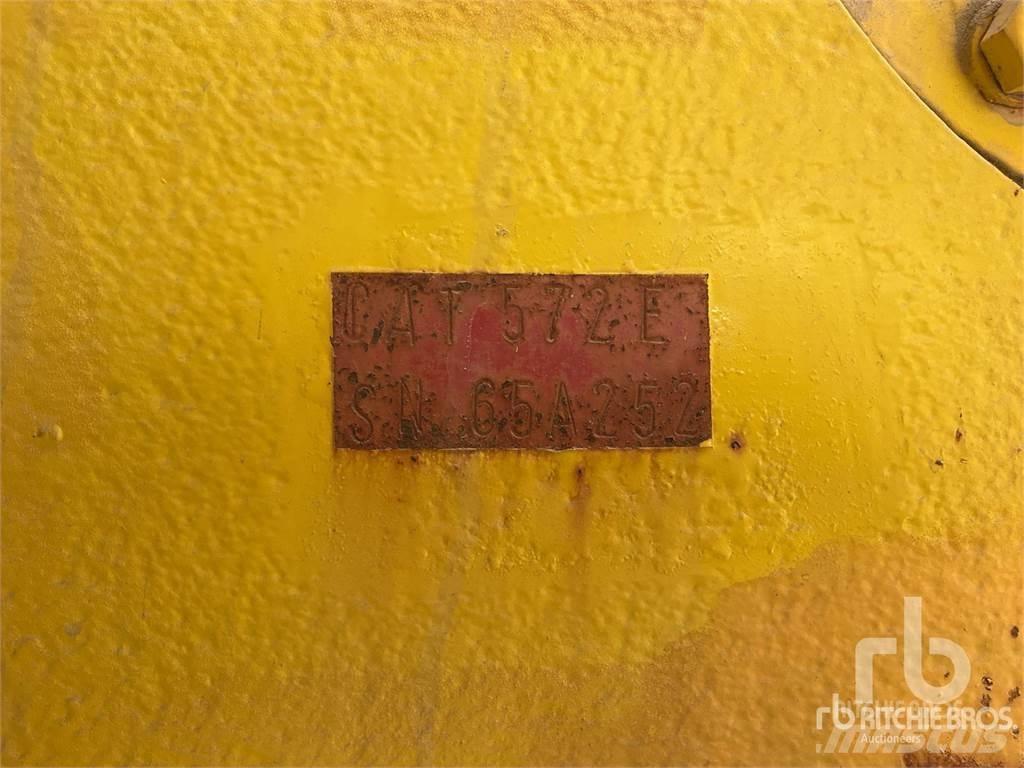 CAT 572E Buldozere pentru montat tevi