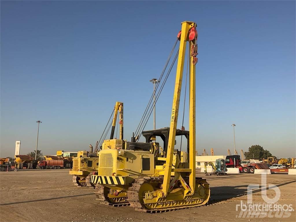 CAT 572E Buldozere pentru montat tevi