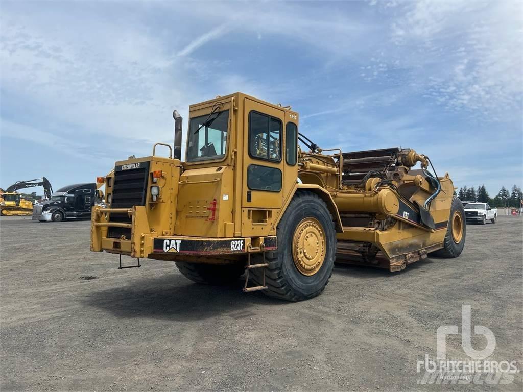 CAT 623F Elevatoare