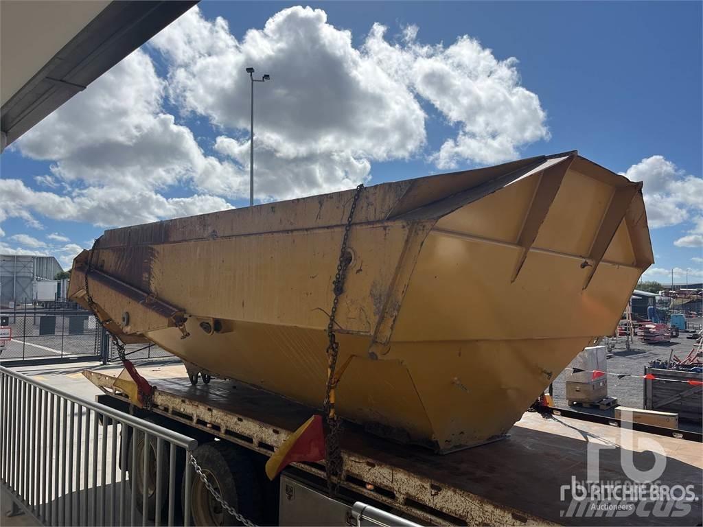 CAT 730C Cabine si interior