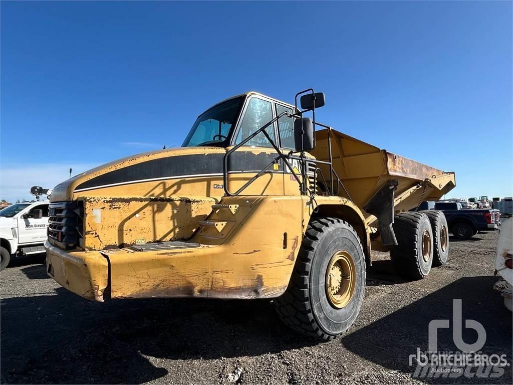 CAT 735 Transportoare articulate