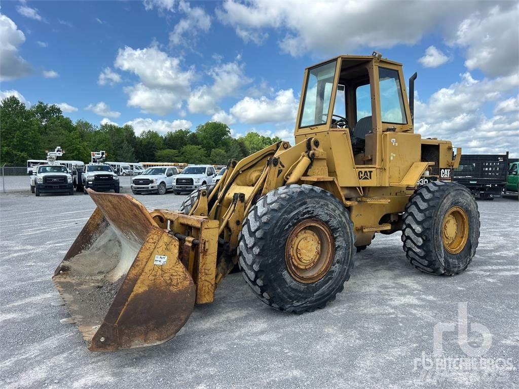 CAT 930 Incarcator pe pneuri
