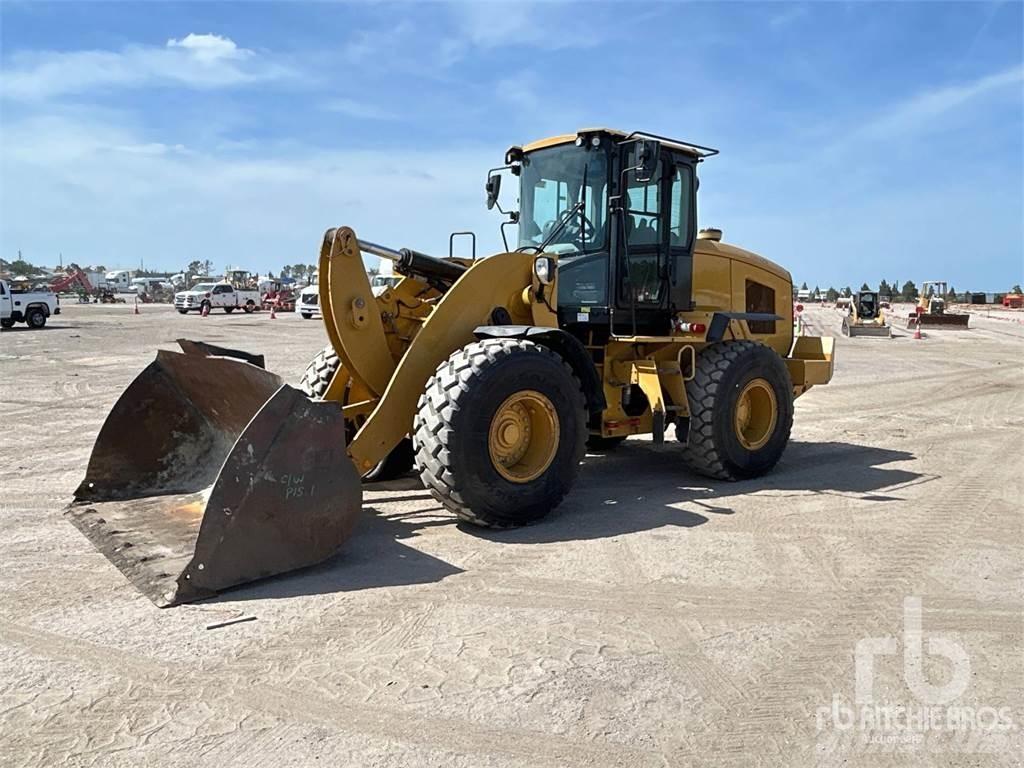 CAT 938M Incarcator pe pneuri