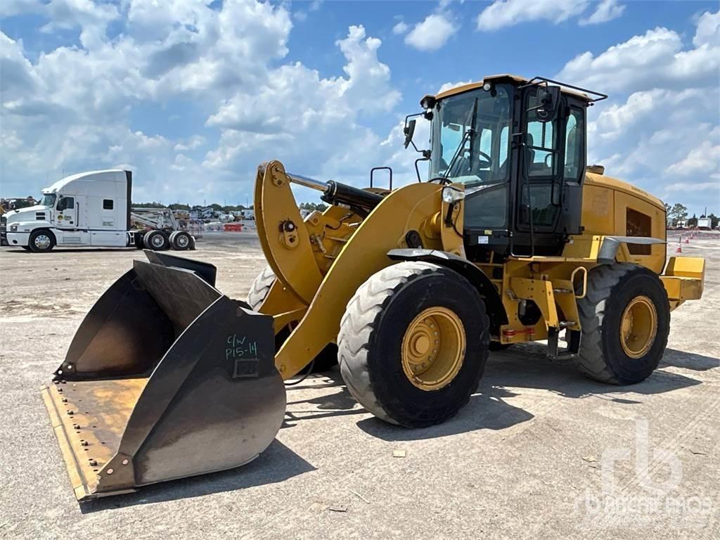 CAT 938M Incarcator pe pneuri