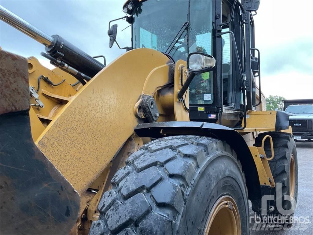 CAT 938M Incarcator pe pneuri