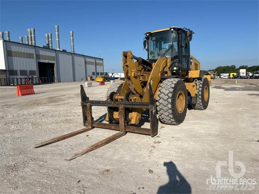 CAT 938M Incarcator pe pneuri