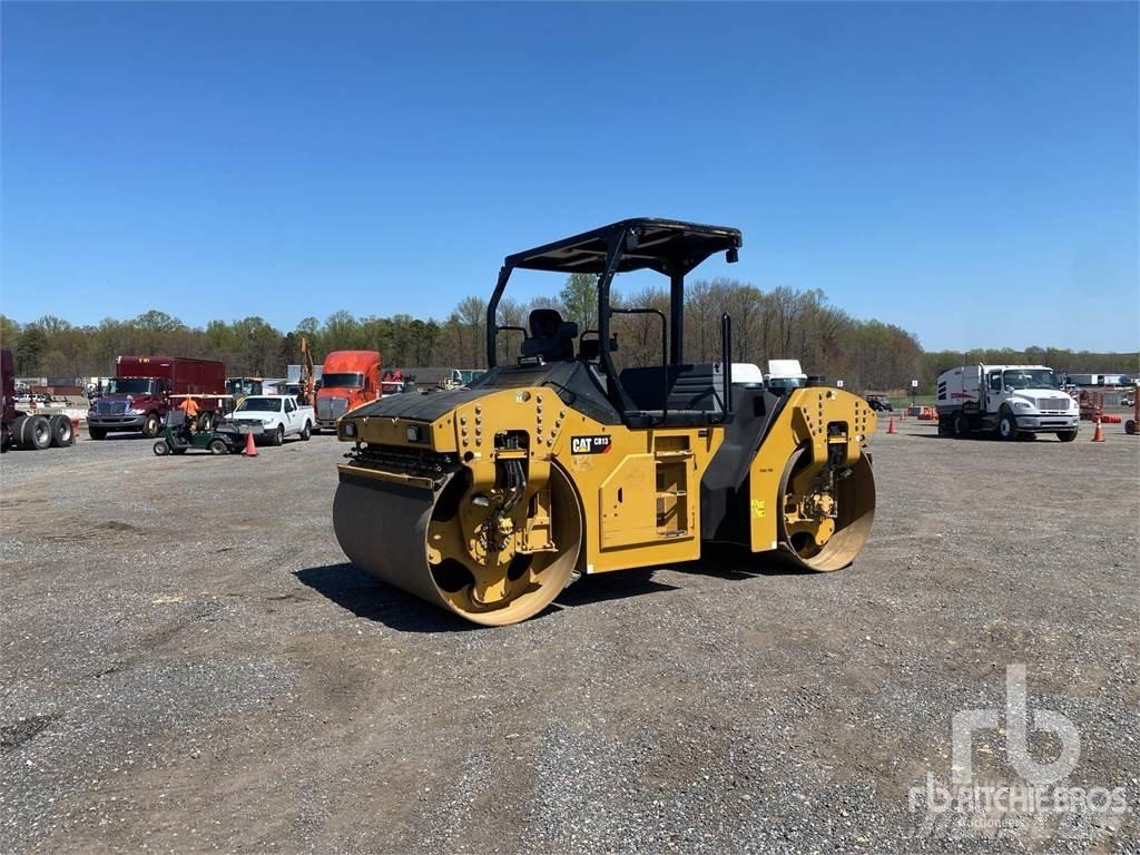 CAT CB13 Cilindri compactori dubli