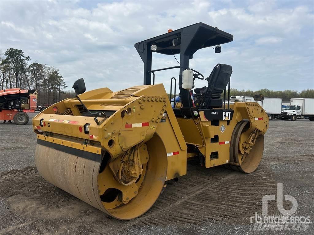 CAT CB54XW Cilindri compactori dubli